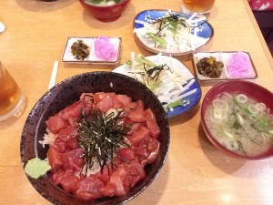 まぐろ丼